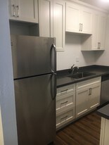 Villas at Harbor Pointe Apartments
