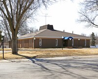 Rockford Riverview Estates Apartments