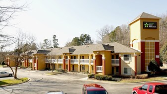 Furnished Studio – Raleigh - Crabtree Valley Apartments