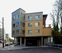 Eastlake 2851 on Lake Union Apartments