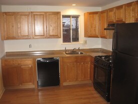 228 Pine Ave Runnemede NJ Apartments