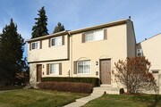 Auburn Village Townhomes Apartments
