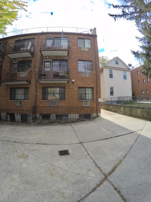 8523 60th Rd Middle Village, NY 11379 Rentals Middle Village, NY