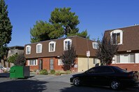 581 Avalani Ave Apartments