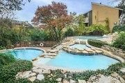 Oak Hollow Apartments