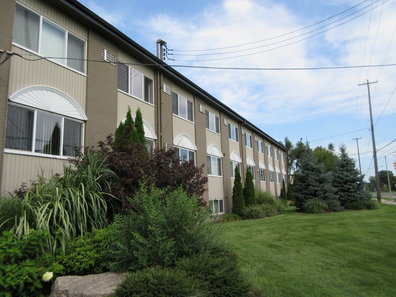 The Avenue Apartments Rentals East Lansing, MI
