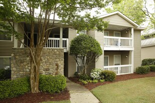 Arbors at Brookfield Apartments