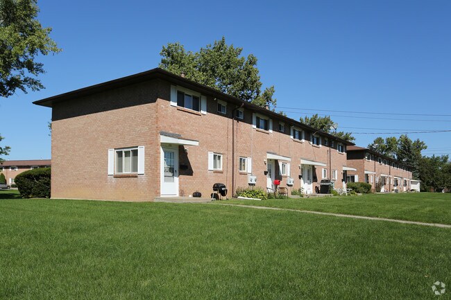 Chase Woods Manor Apartamentos