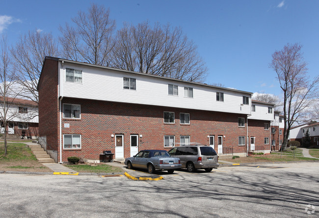 Kingswood Apartments Rentals - Willimantic, CT | Apartments.com