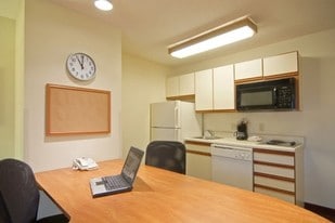 Furnished Studio – Wilkes-Barre - Hwy. 315