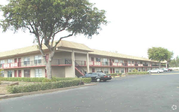 Crystal Lake Apartments Miami Gardens Fl gdvycdpwhhcom Crystal Lake Apartments Miami Gardens Fl gdvycdpwhhcom