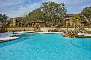 The Hills at Fair Oaks Apartments