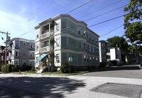 40 Central St Apartments