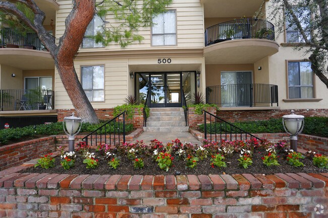 Los Robles Apartments