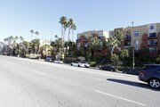 Avalon Woodland Hills Apartments
