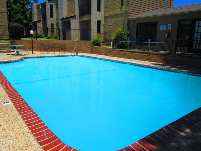 Sonoma Canyon Apartments