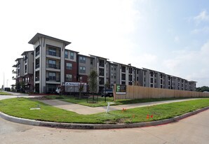 Churchill at Champions Circle Apartments