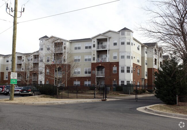 Reserve at Potomac Yard Apartments