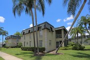 Imperial Palms Apartments