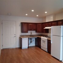 3270 Del Monte Blvd Marina CA Apartments