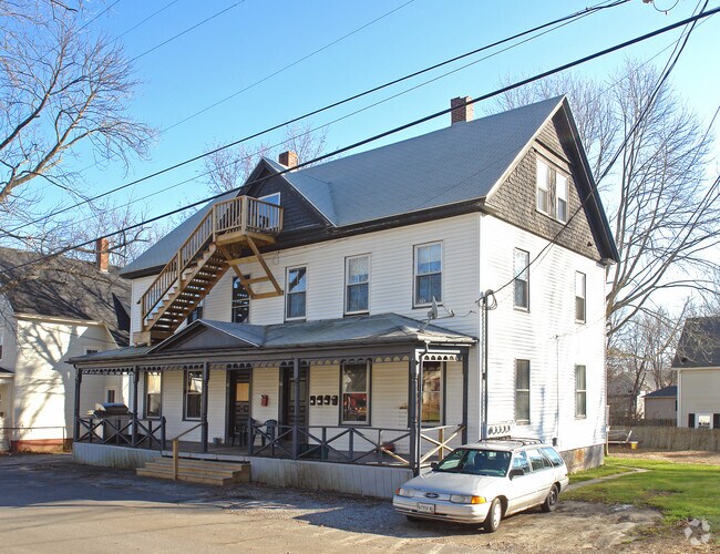 8688 Russell St Bath, ME 04530 Rentals Bath, ME