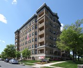 Chateau/Riviera Apartments