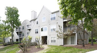 Columbia Commons Apartments