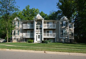 Tammany on the Ponds Apartments