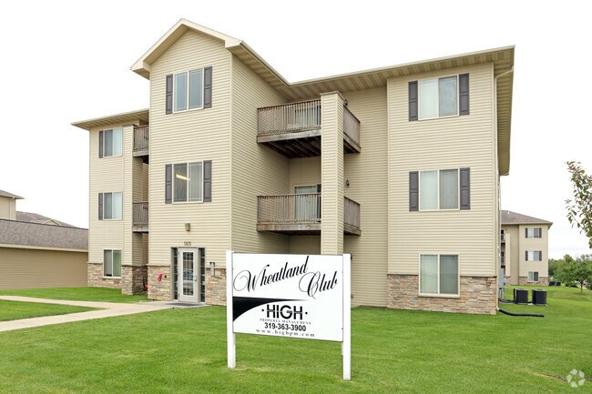 Wheatland Club Apartments
