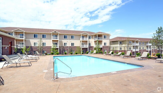 Elk Hills Apartments