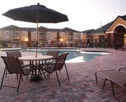 The Lyfe @ Missouri Apartments