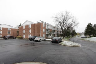 Orchard Lakes Apartments