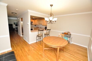 2 Bedroom Townhome for Rent $2400
