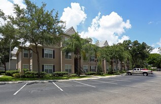 The Retreat at Broadway Centre Apartments