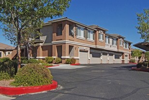 Adiamo Apartments