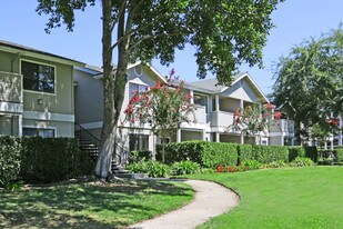 Dominion Heights Apartments