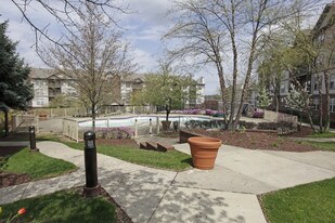 Lincoln Pointe Apartments
