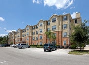 Silver Pointe at Leesburg Apartments