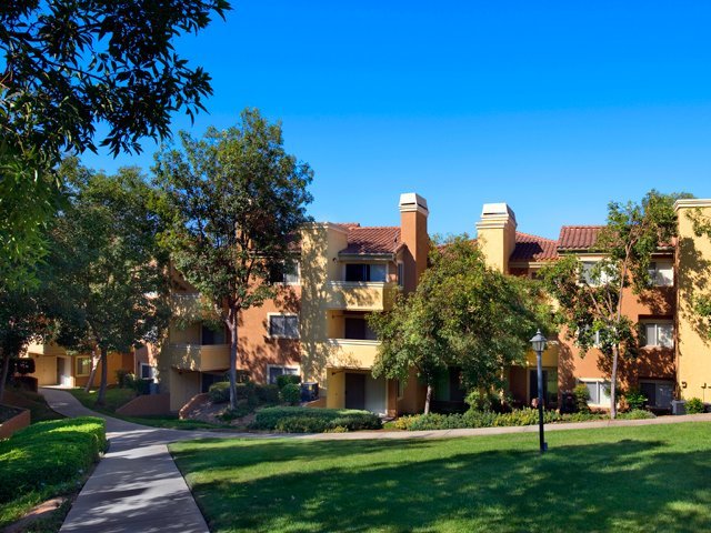 eaves Phillips Ranch Apartments