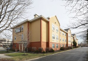 Furnished Studio – Long Island - Bethpage Apartments
