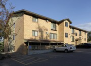 Kents West Apartments