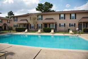 Cedarwood Apartments