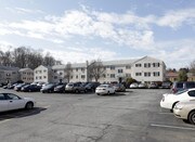 Arrowhead Court Apartments