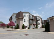 Lakeside Apartments