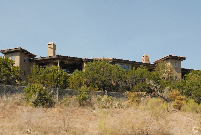Nalle Woods Apartments