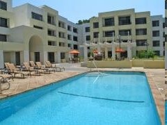 The Colonnade Apartments