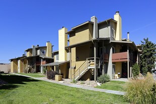 Lodge on 84th Apartments