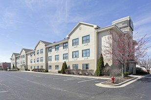 Furnished Studio – Bloomington - Normal Apartments