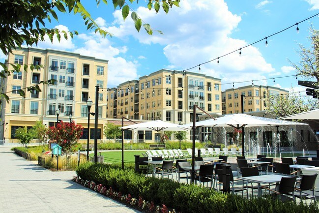Majestic Apartments