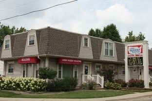 1230 Division St Charleston IL Apartments